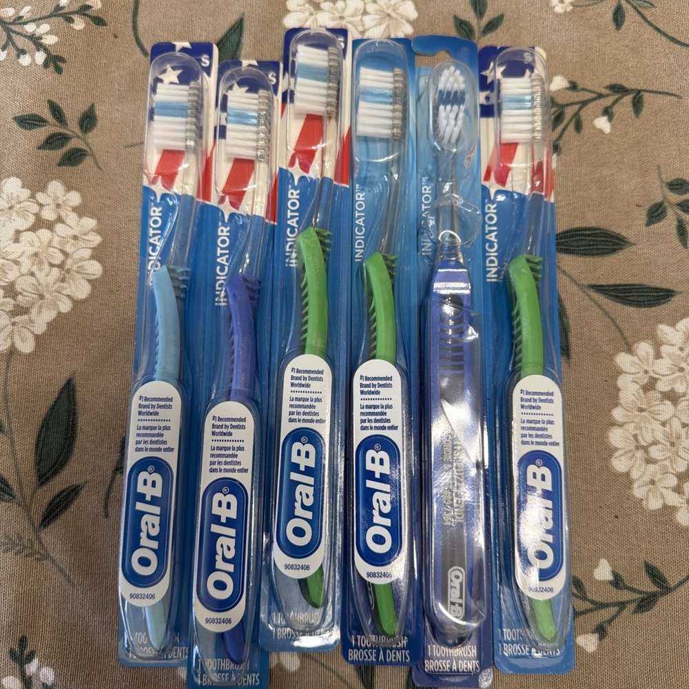 Oral B Toothbrushes 6 Soft Bristle Brushes Dentist Indicator Oral Hygiene